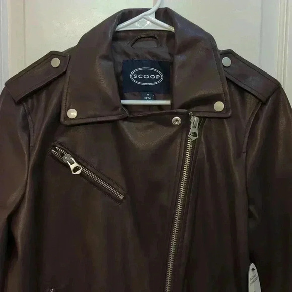 Scoop Women's Faux Leather Moto Jacket - Picture 9 of 10